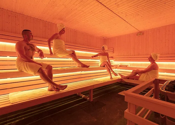 Gwiazda Morza Spa&sport ホテル 4*